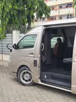 Toyota HiAce 2019 Beige - 2