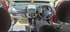 Nissan Note 2012 Nyekundu
