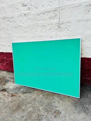 Ubao wa Matangazo Uliofanywa Nchini 4ft x 3ft