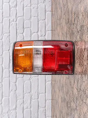 Tail Lamp for Toyota Hilux Yn55/Yn65 (1984-1987)