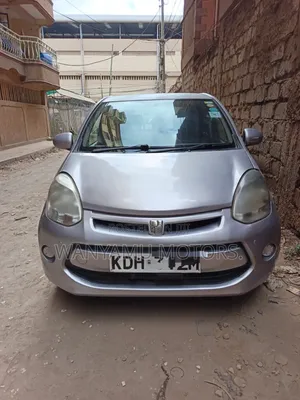 Toyota Passo 2014 Silver