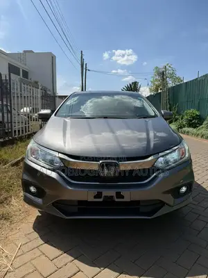 Honda Grace 2019 Kijivu