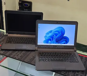 Dell Latitude 3350 Laptop: Intel Core i5, 8GB RAM, 128GB SSD