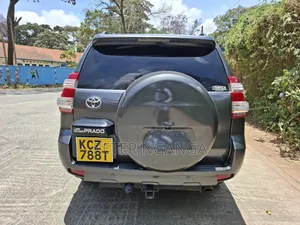 Toyota Land Cruiser Prado 3.0 TD 2013 Gray