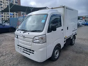 Daihatsu Hijet Lori la Freezer