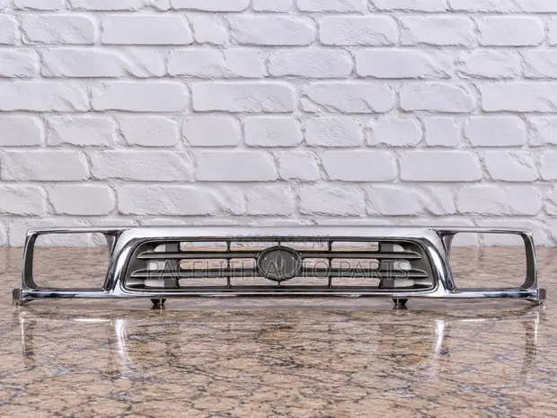 Grille ya Chrome kwa Toyota Hilux LN145 (1998-2001) - 1