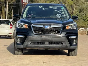 Subaru Forester 2019 Nyeusi