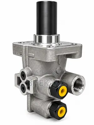 Brake Master Cylinder for Isuzu ELF / Toyota Dyna (with Sensor)