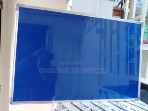 Bodi ya Matangazo ya Ukutani 4ft x 3ft