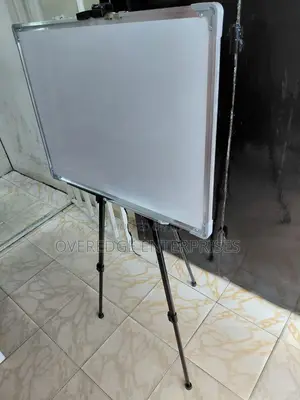 Ubao Nyeupe 90cm x 60cm na Stendi ya Easel