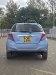 Toyota Vitz 2013 Bluu - 4