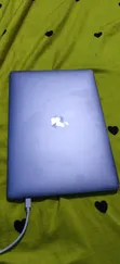 Apple MacBook 2017 8GB RAM, 256GB SSD - 4