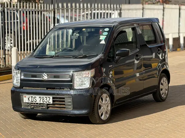 Suzuki Wagon R 2017 Nyeusi - 1