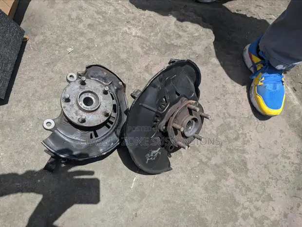 Toyota Harrier Model Mpya Wheel Hub - 1
