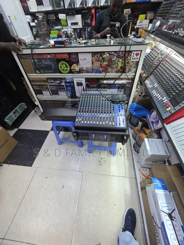 Yamaha MG16XU Mixer Package na Crest Audio CA20 Amp - 1