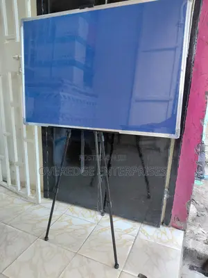 3ft x 2ft Notice Pin Board with Metal Tripod Stand