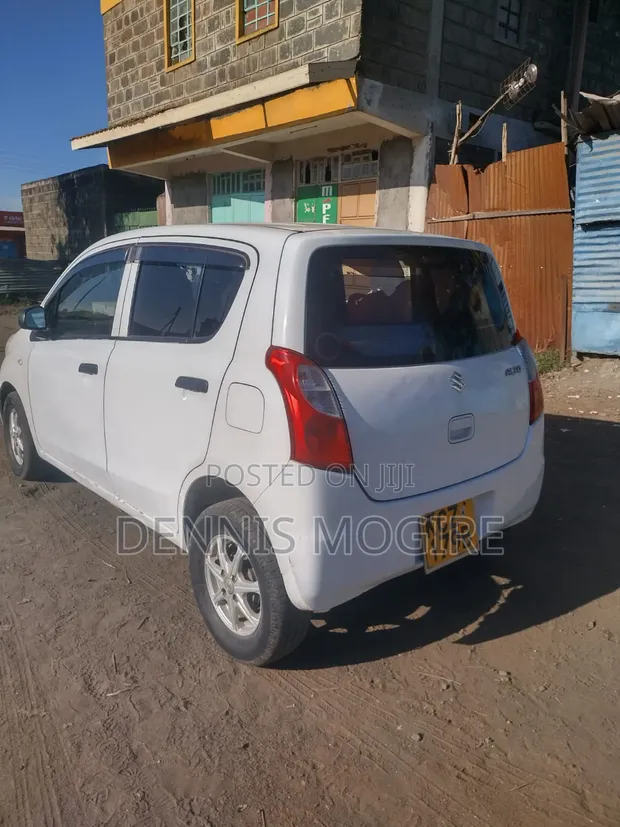 Suzuki Alto 1.0 2012 White - 1