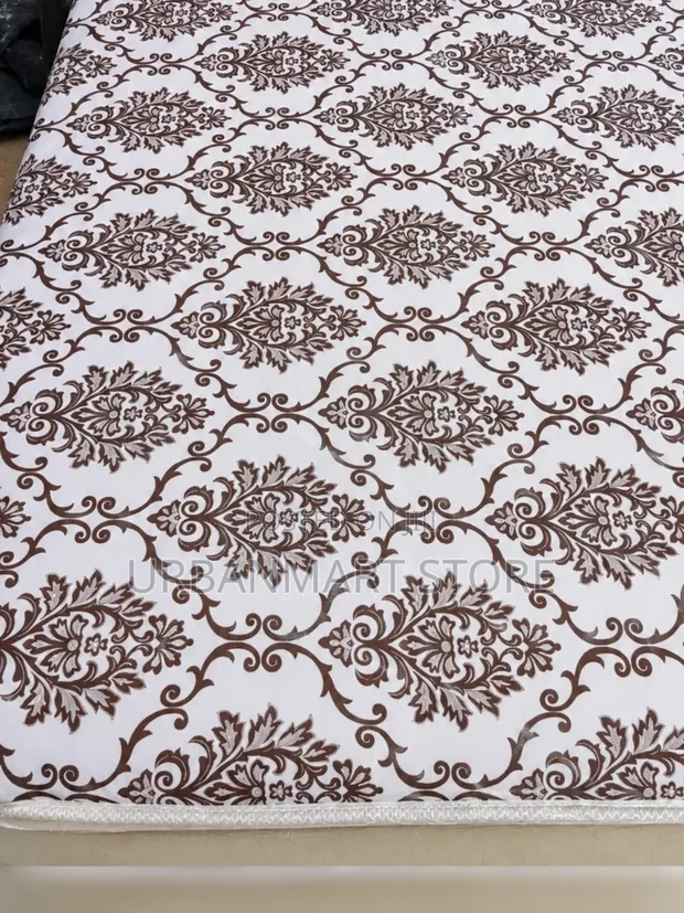 Kifuniko Kipya cha Godoro cha Memory Foam chenye Quilted 4x6 - 1