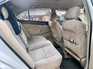 Toyota Premio 2004 Nyeupe