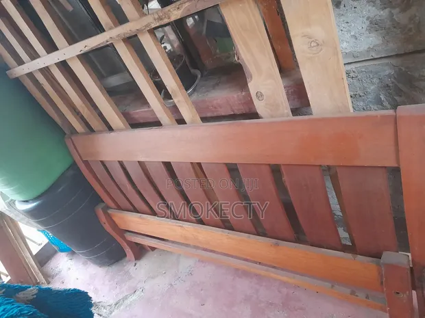 5x6 Mahogany Bed Frame - 1
