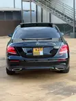 Mercedes-Benz E200 2017 Nyeusi - 2