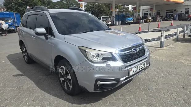 Subaru Forester 2.5i AWD 2016 Silver - 1