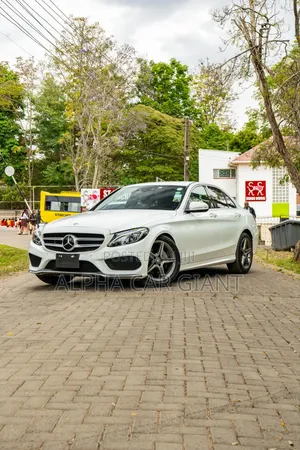 Mercedes-Benz C200 2016 Nyeupe