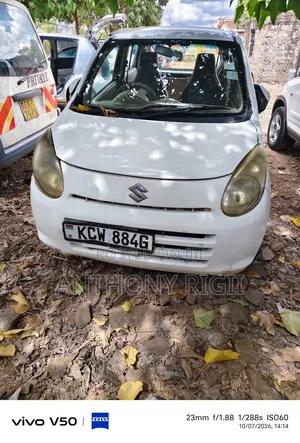 Suzuki Alto 1.0 2011 Nyeupe