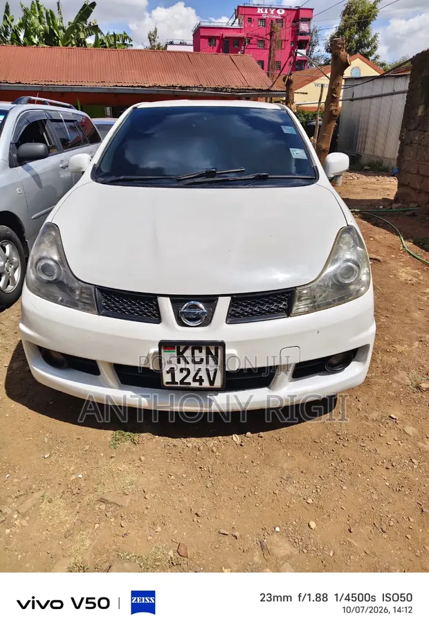 Nissan Wingroad 2011 White - 1