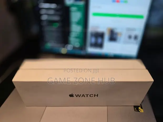 Apple Watch SE 3 44mm - 1