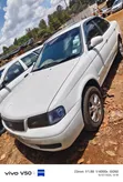 Nissan Sunny 2005 Nyeupe - 1