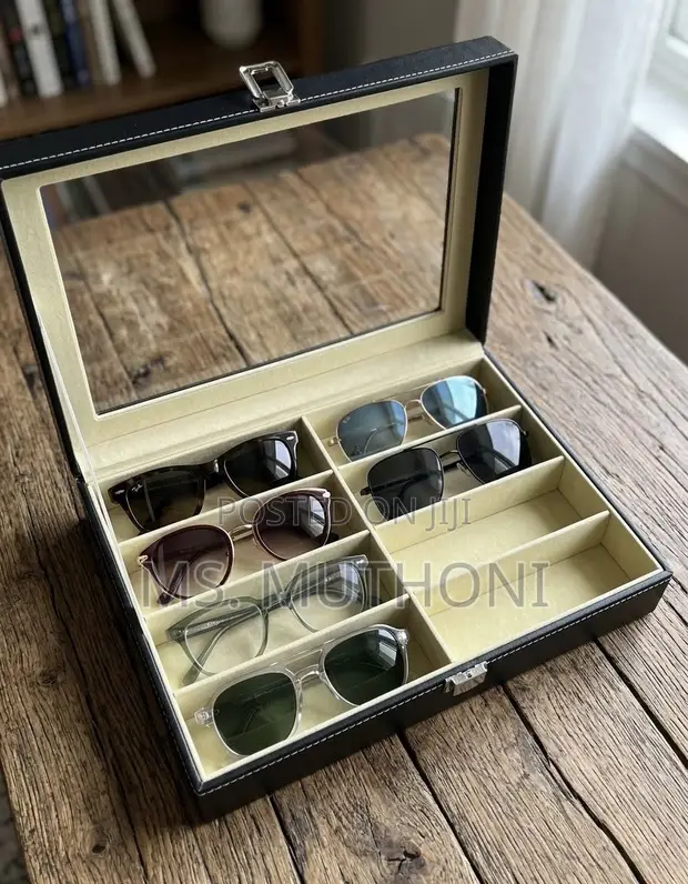 Lockable Glasses Collection Holder with Clear Glass Lid - 1
