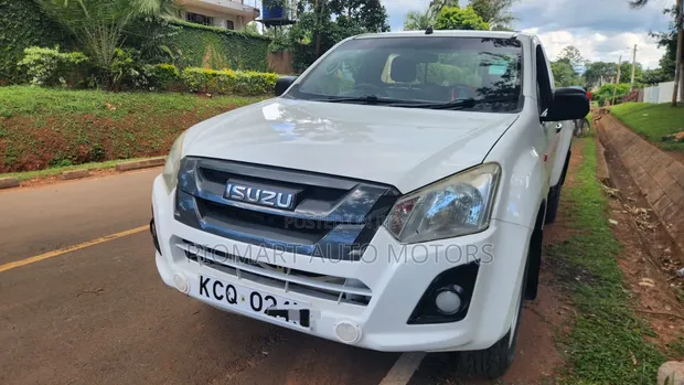 Isuzu D-MAX 2016 White - 1