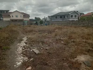 1/4 Acre Plot with Perimeter Wall in Kitengela