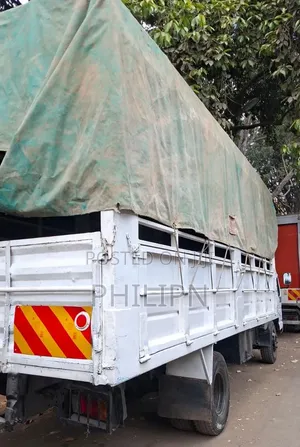Isuzu NQR 2006 White Rigid Truck