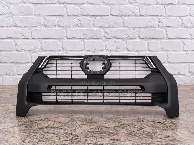 Grille ya Mbele ya Toyota Hilux Revolution Rocco 2021 - 1