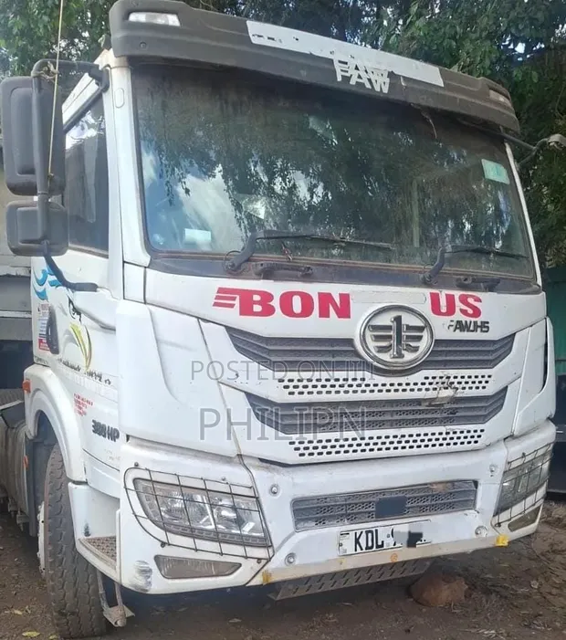 FAW JH5 380hp 2023 White Dump Truck - 1