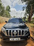 Toyota Land Cruiser Prado 2015 Nyeusi - 2