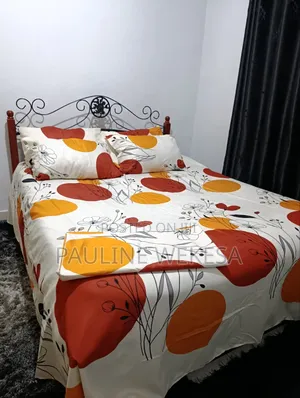 2 King Size Bedsheets with 4 Pillow Cases