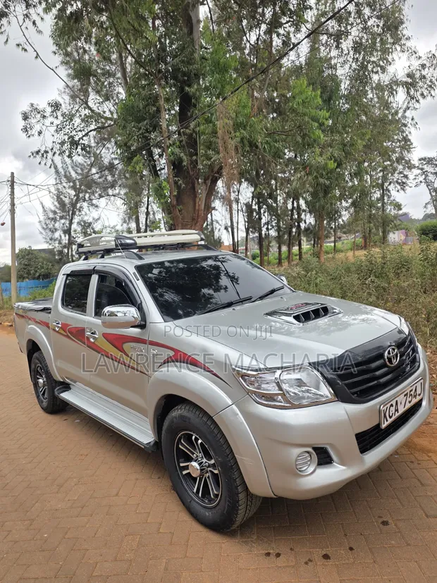 Toyota Hilux 2007 Double Cab Pickup - 1