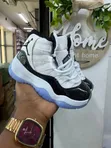 Air Jordan 11 Jumpman za Watoto - 4