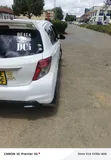 Toyota Vitz 2014 Nyeupe - 5
