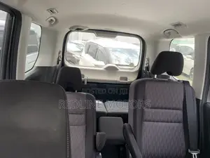 Nissan Serena e-POWER 2018 Hybrid