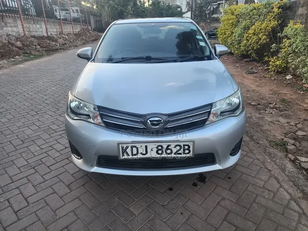 Toyota Axio 1.5 X 2WD 2015 Silver - 1