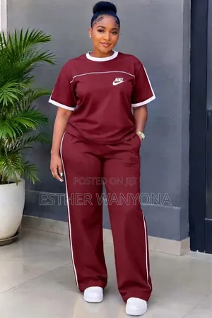 Nike Athleisure Set ya Vipande Viwili