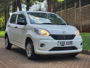 Toyota Passo 2018 Nyeupe