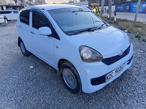 Daihatsu Mira 2014 Bluu