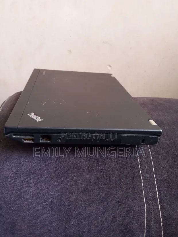 Laptopi ya Lenovo ThinkPad T430 - Intel Core i5, 4GB RAM, 256GB HDD - 1