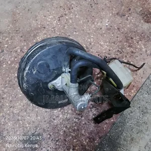 Brake Booster Toyota Vitz (Old Model)
