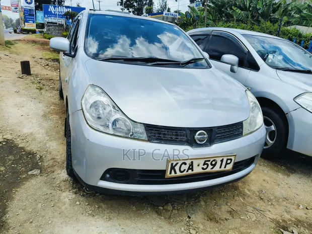 Nissan Wingroad 2007 Silver - 1